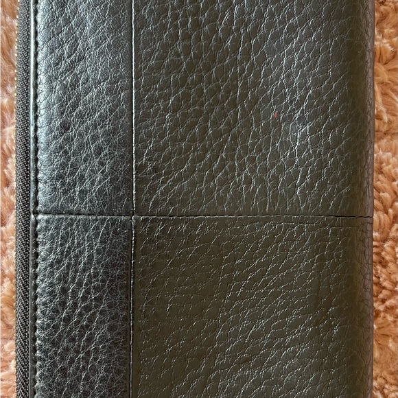 Tory Burch wallet, black leather, excellent condition. - Picture 4 of 13